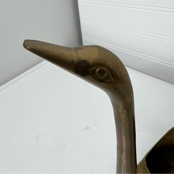 Brass swan planter - Picture 5 of 11